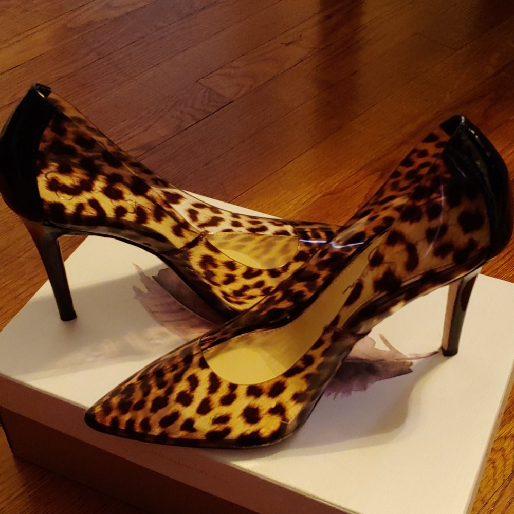 Ladies shoes